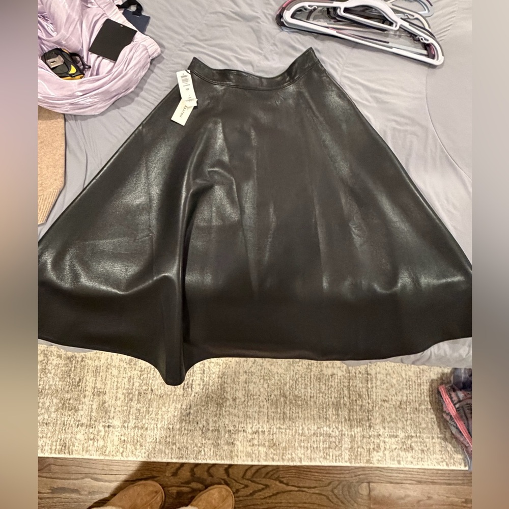 Elegant Black Women's Skirt